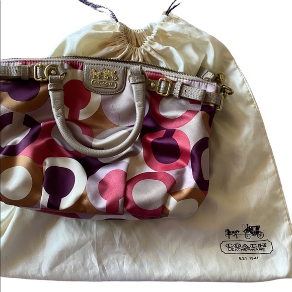 Signature Coach Shoulder  Bag - Picture 2 of 9